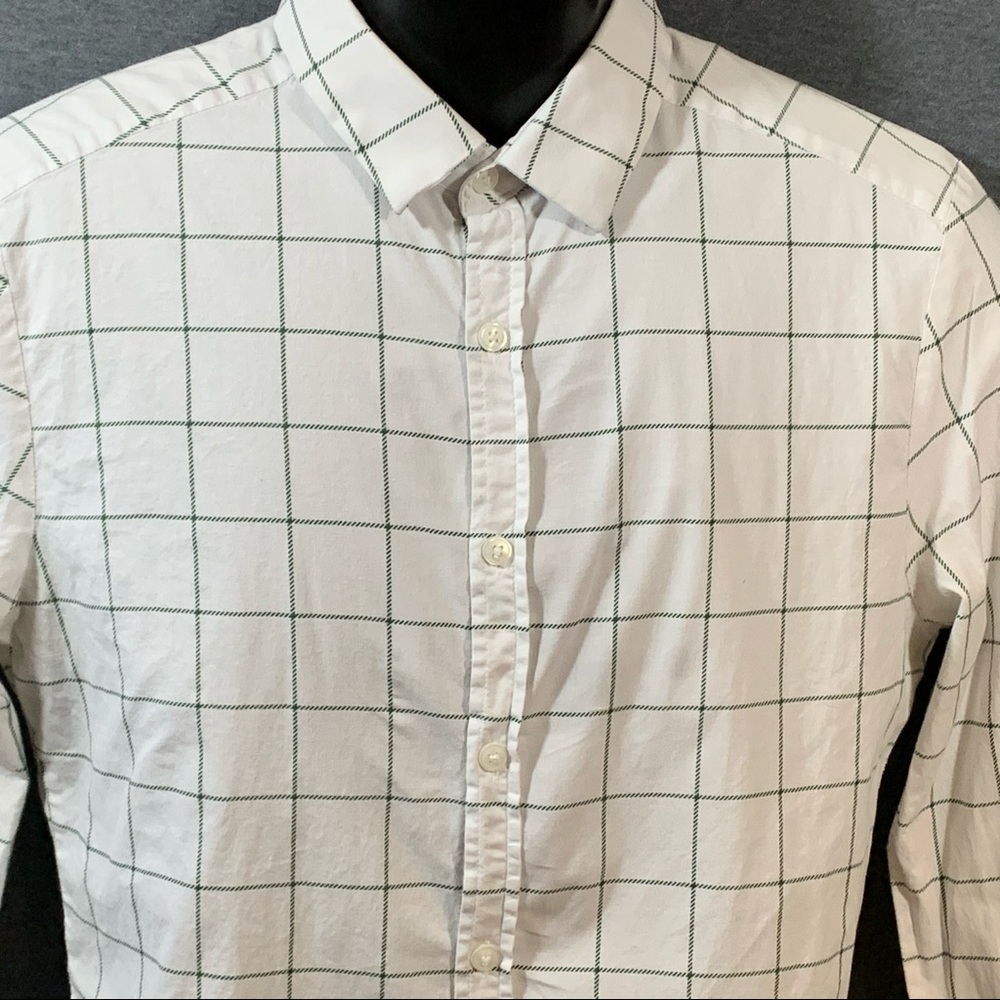 Checked pattern button up shirt - Picture 2 of 4